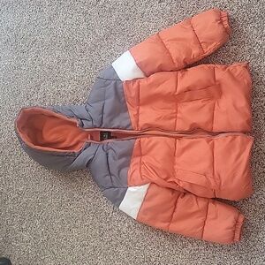 Boy's puffer jacket size 6